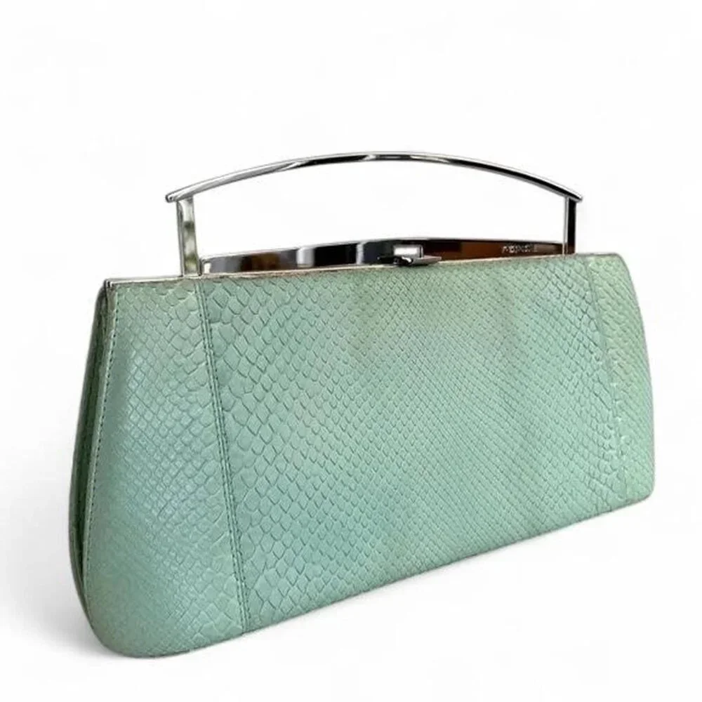 RARE Vintage Fendi Snakeskin Leather Structured Clutch Bag in good condition - Picture 2 of 5